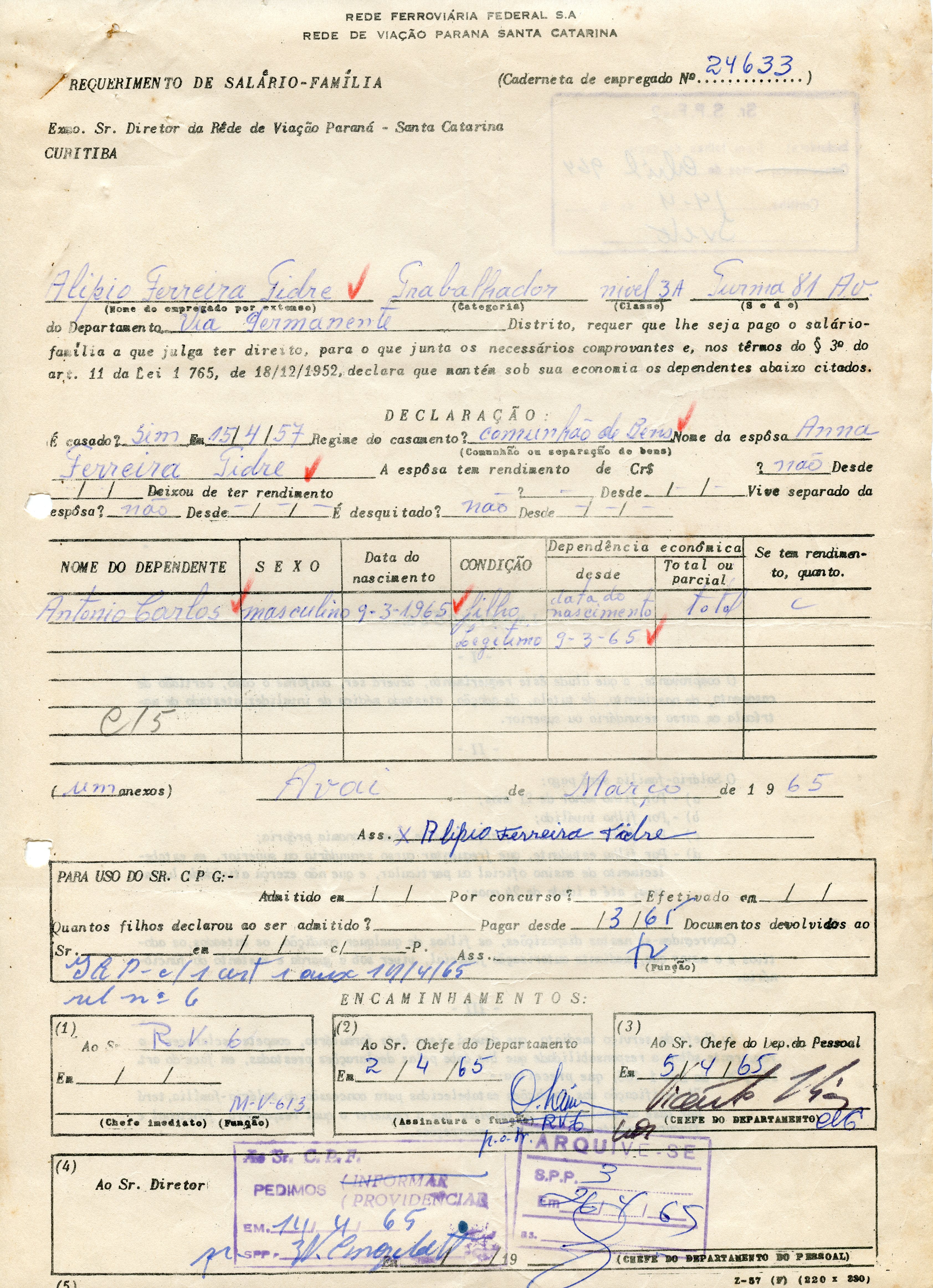 Este documento é um requerimento de salário-família da Rede Ferroviária Federal S.A., datado de março de 1965. O formulário preenchido à mão detalha informações de um funcionário ferroviário, incluindo dados sobre sua família e dependentes, refletindo a burocracia administrativa da época no Brasil.
