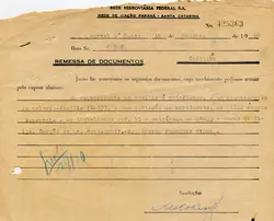 Documento oficial de remessa da Rede Ferroviária Federal S.A., datado de 1960 em Herval d'Oeste. O papel apresenta informações administrativas sobre auxílio-natalidade e salário-família de um funcionário ferroviário, refletindo a burocracia estatal da época.