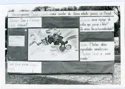 Este documento é um cartaz escolar ou mural de homenagem ao escritor Monteiro Lobato, contendo ilustrações de personagens como Emília e o Visconde de Sabugosa. O material apresenta textos explicativos sobre a obra do autor e citações de personagens, possivelmente produzido em um contexto educacional brasileiro.